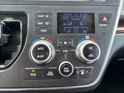 2017 Toyota Sienna Limited 7 Passenger