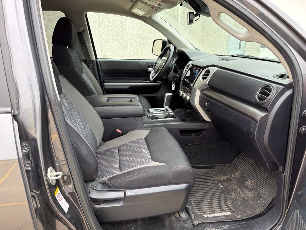 2018 Toyota Tundra SR5