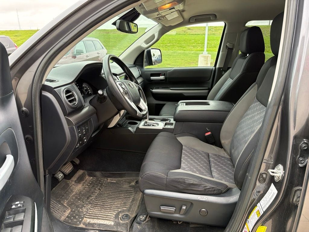 2018 Toyota Tundra SR5