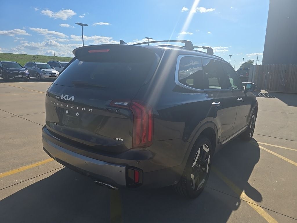 2025 Kia Telluride S