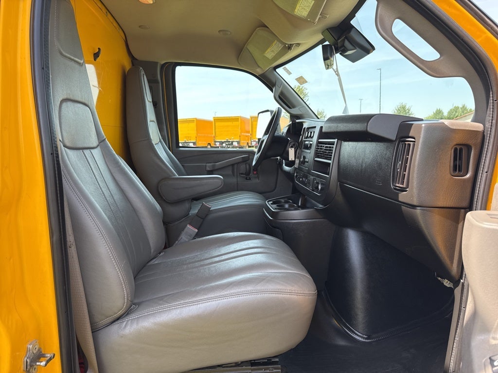 2021 GMC Savana 3500 Work Van