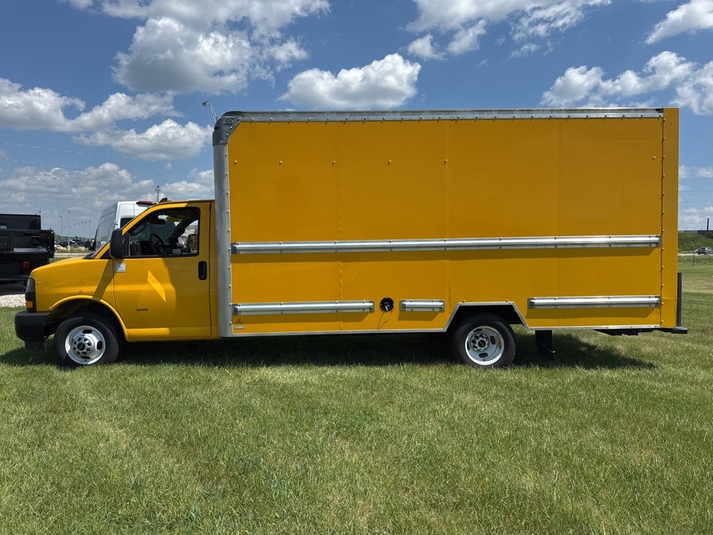 2021 GMC Savana 3500 Work Van