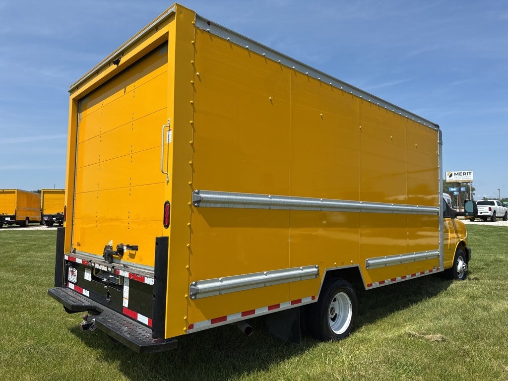 2021 GMC Savana 3500 Work Van