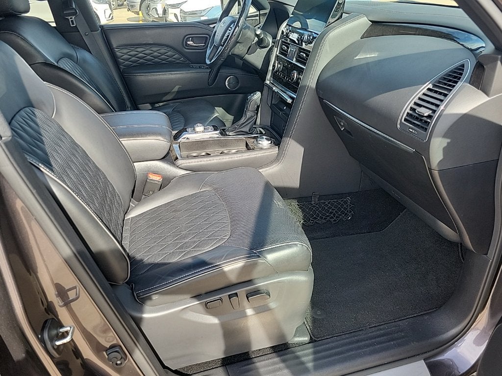 2023 INFINITI QX80 Sensory