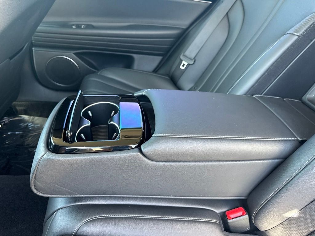 2021 Genesis G80 2.5T