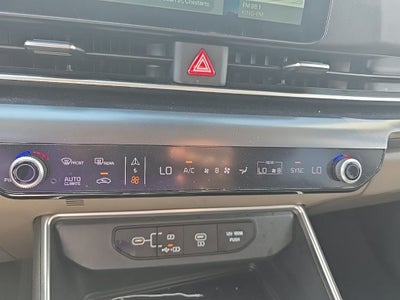 2025 Kia Carnival LXS