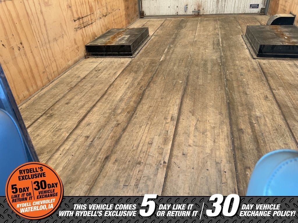 2017 Ford E-350SD Base Cutaway