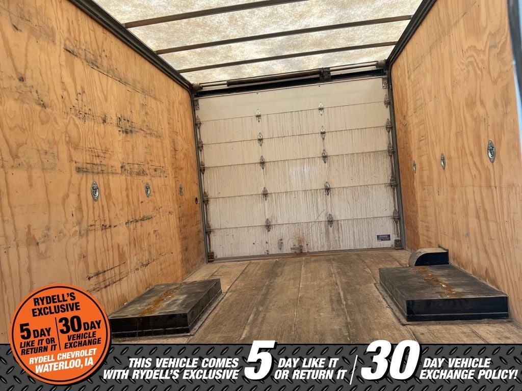 2017 Ford E-350SD Base Cutaway