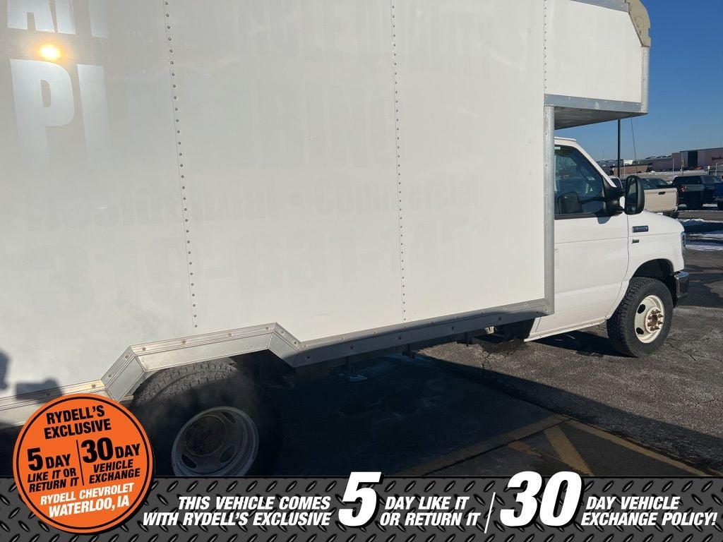 2017 Ford E-350SD Base Cutaway