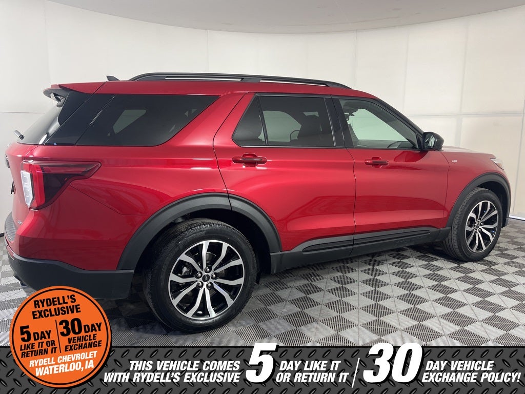 2022 Ford Explorer ST-Line