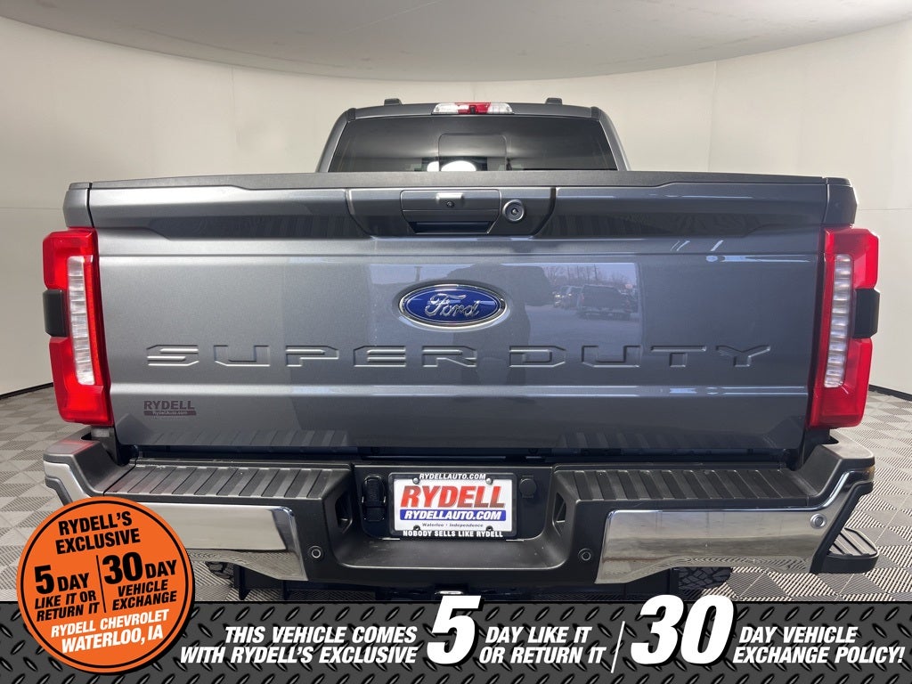 2025 Ford F-350SD Lariat