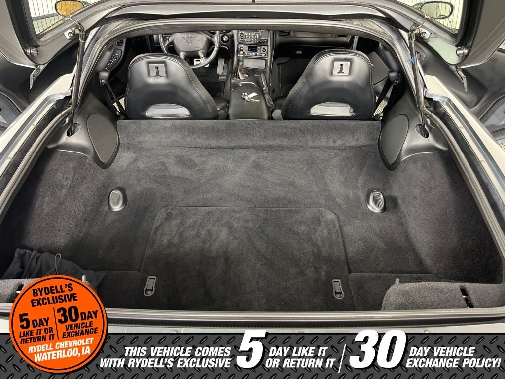 2004 Chevrolet Corvette Base