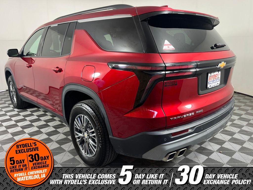 2025 Chevrolet Traverse LT
