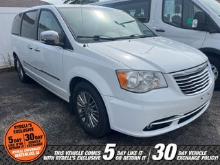 2014 Chrysler Town &amp; Country Touring-L