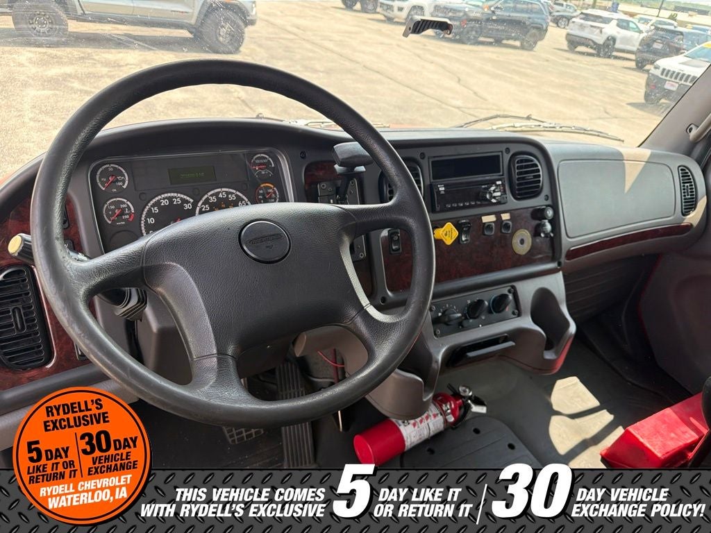 2018 Freightliner M2 106 M2 106