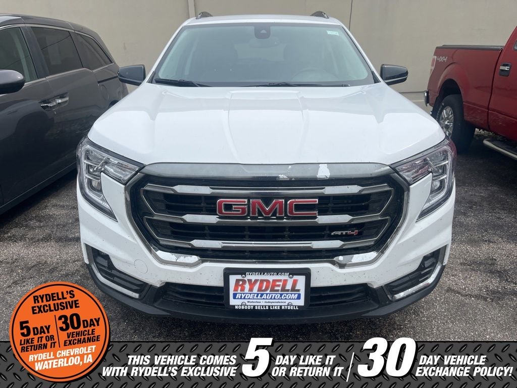 2023 GMC Terrain AT4