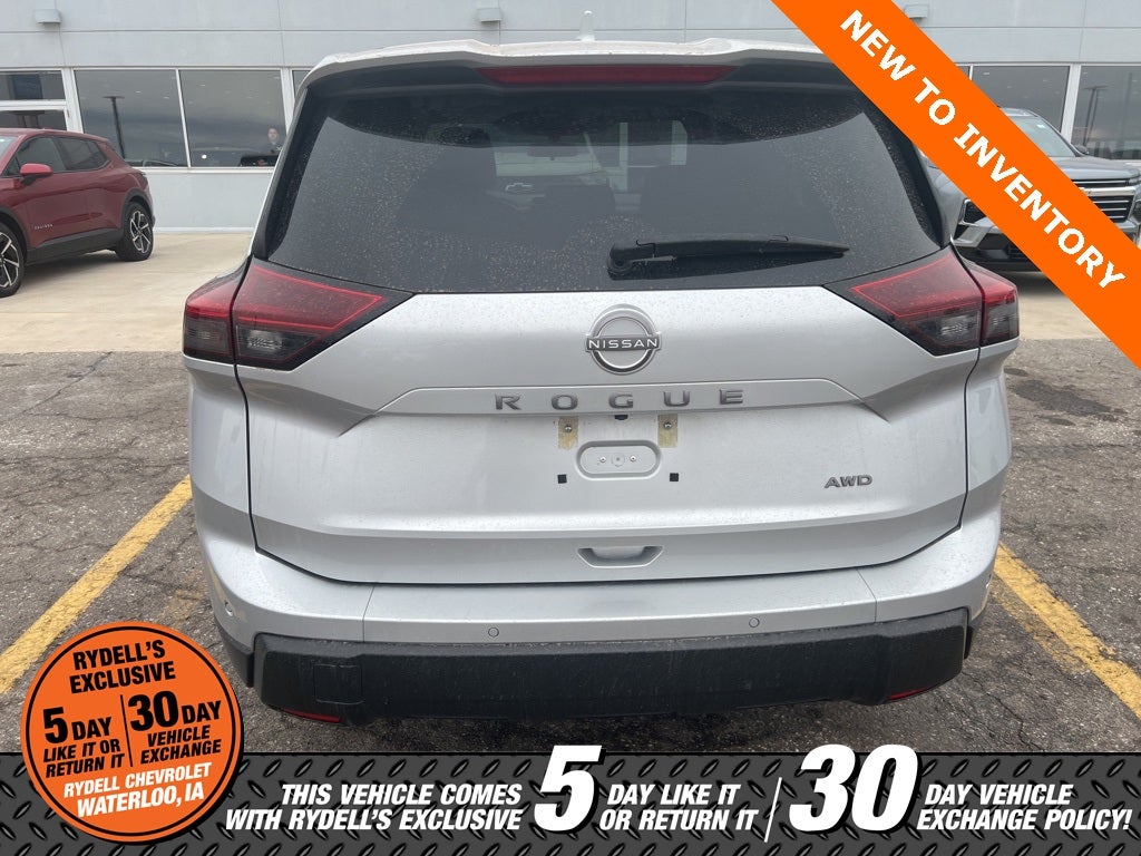 2025 Nissan Rogue SV
