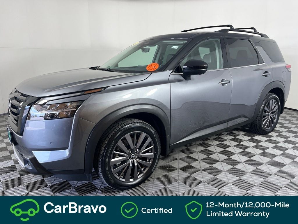 2024 Nissan Pathfinder SL