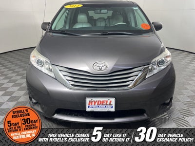 2014 Toyota Sienna XLE 7 Passenger