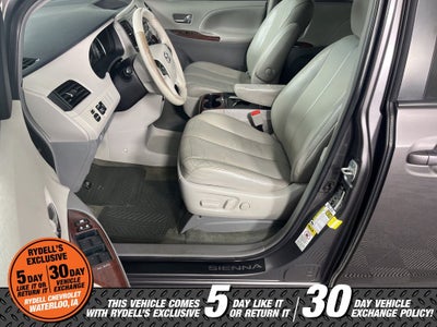 2014 Toyota Sienna XLE 7 Passenger