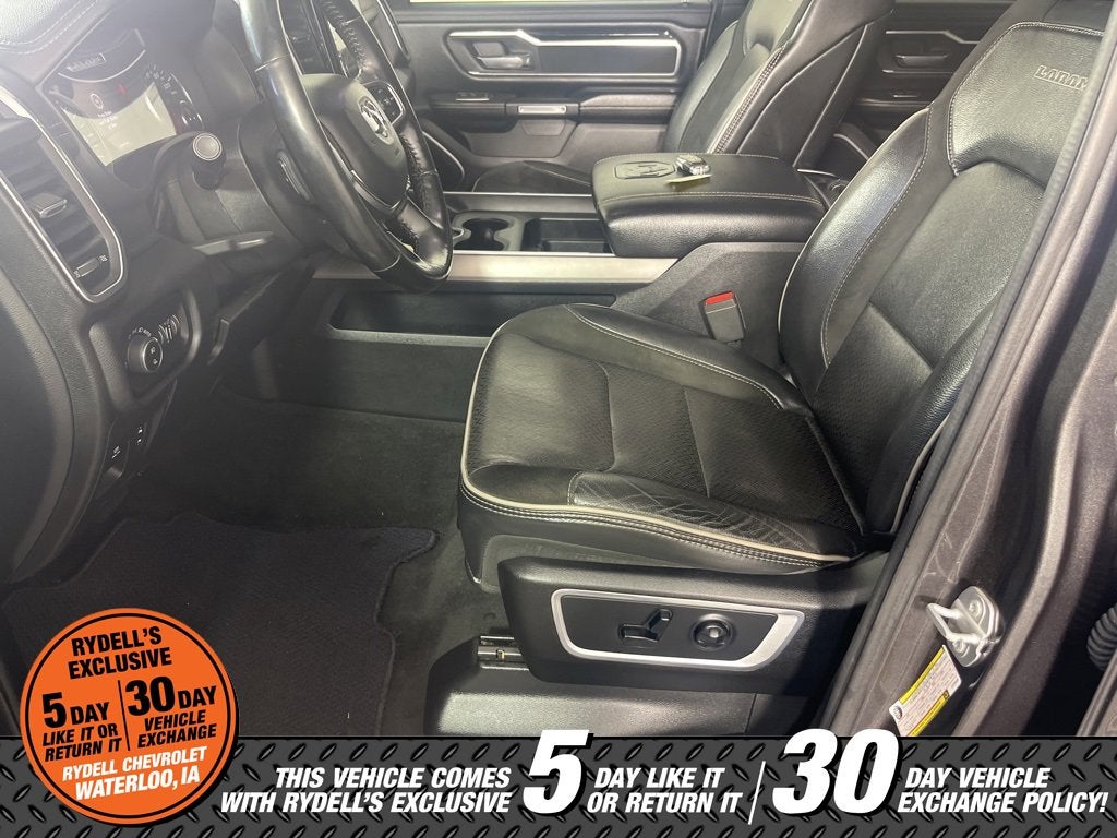 2020 RAM 1500 Laramie Crew Cab 4x4 5'7" Box