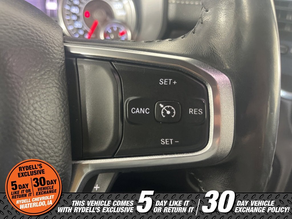 2020 RAM 1500 Laramie Crew Cab 4x4 5'7" Box