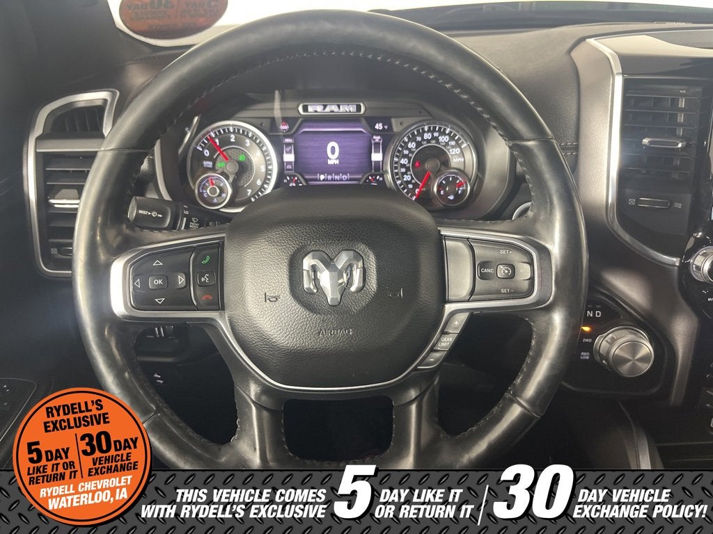 2020 RAM 1500 Laramie Crew Cab 4x4 5'7" Box