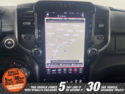 2020 RAM 1500 Laramie Crew Cab 4x4 5'7" Box