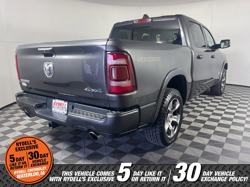 2020 RAM 1500 Laramie Crew Cab 4x4 5'7" Box