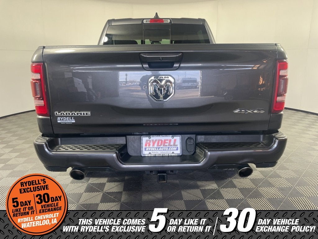 2020 RAM 1500 Laramie Crew Cab 4x4 5'7" Box