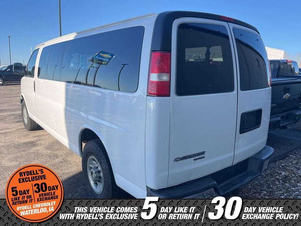 2016 Chevrolet Express Passenger 3500 LT