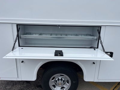 2026 Chevrolet Express Cutaway 3500 1WT