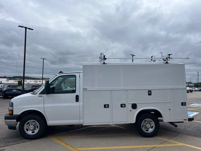 2026 Chevrolet Express Cutaway 3500 1WT
