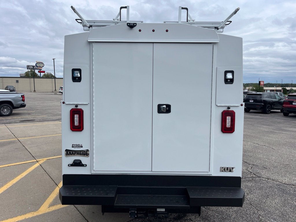2026 Chevrolet Express Cutaway 3500 1WT