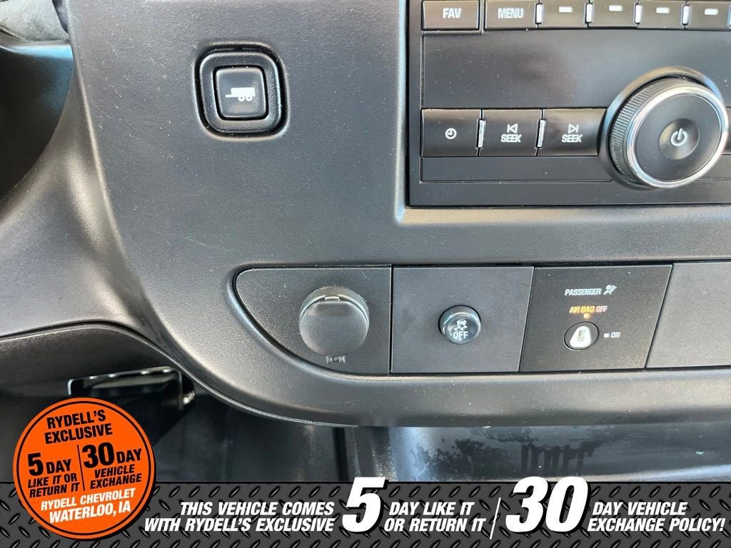 2017 Chevrolet Express Cutaway 3500 Work Van