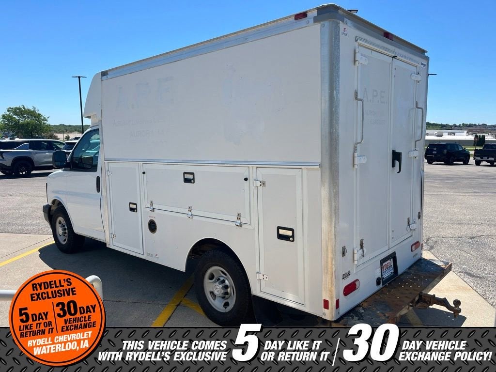 2017 Chevrolet Express Cutaway 3500 Work Van