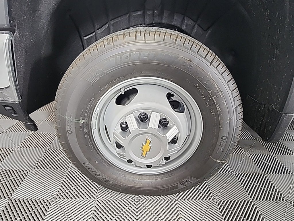 2025 Chevrolet Silverado 3500 HD Chassis Cab Work Truck