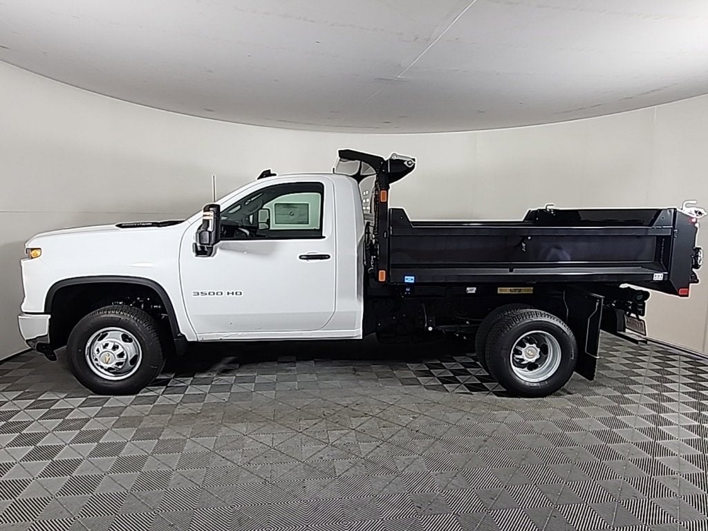 2025 Chevrolet Silverado 3500 HD Chassis Cab Work Truck