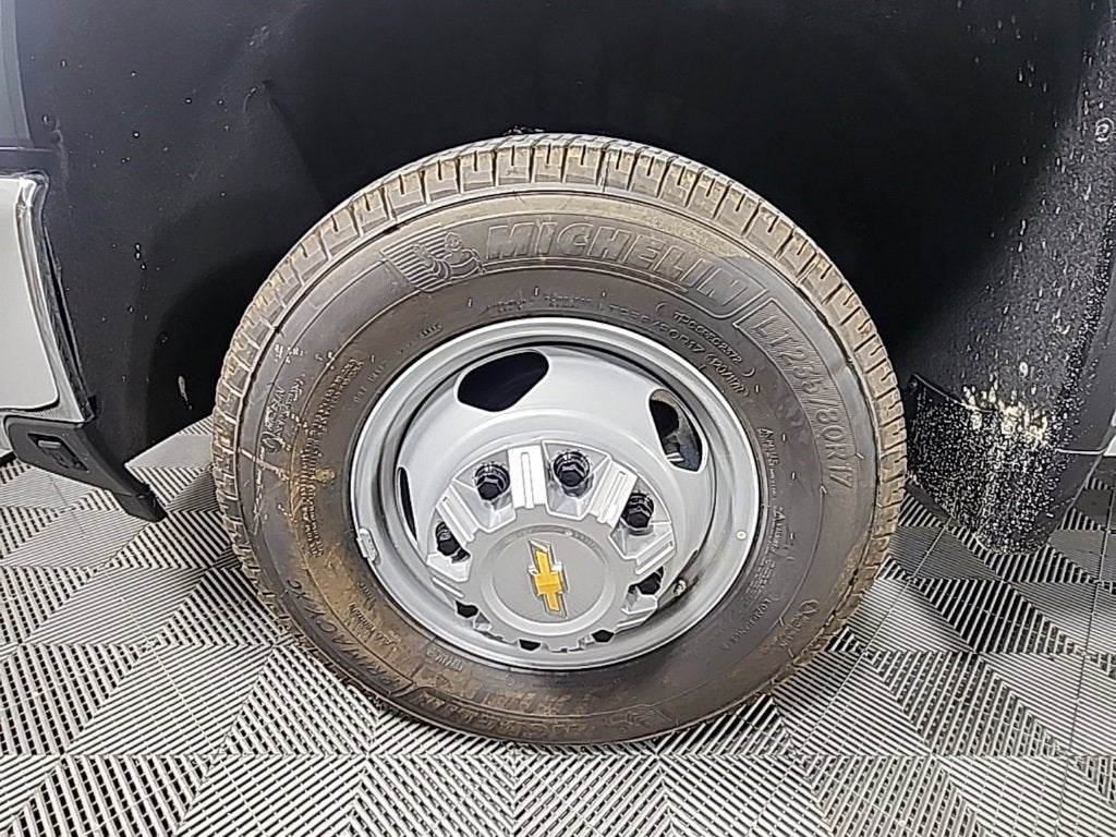 2025 Chevrolet Silverado 3500 HD Chassis Cab Work Truck