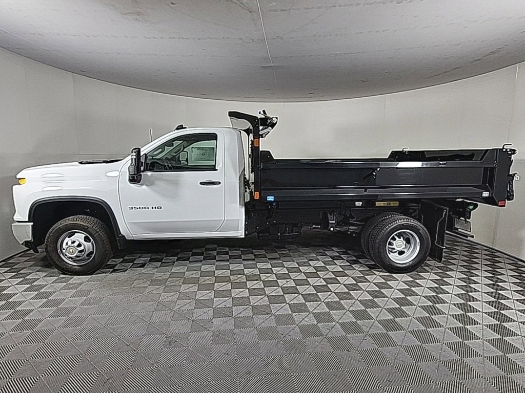 2025 Chevrolet Silverado 3500 HD Chassis Cab Work Truck