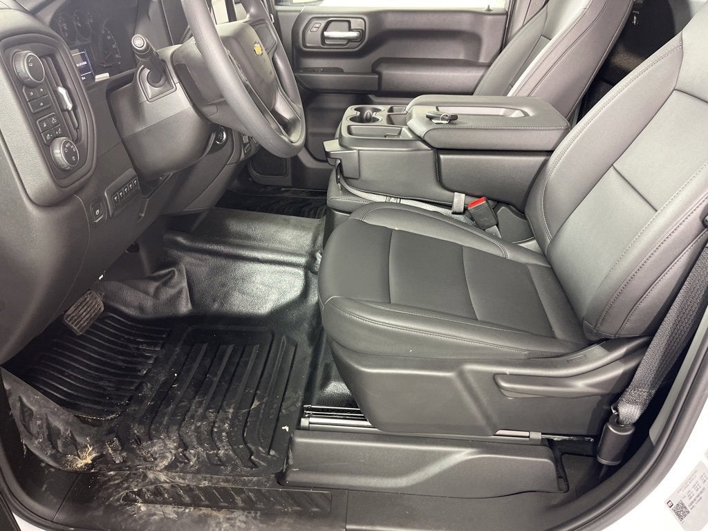 2025 Chevrolet Silverado 3500 HD Chassis Cab Work Truck