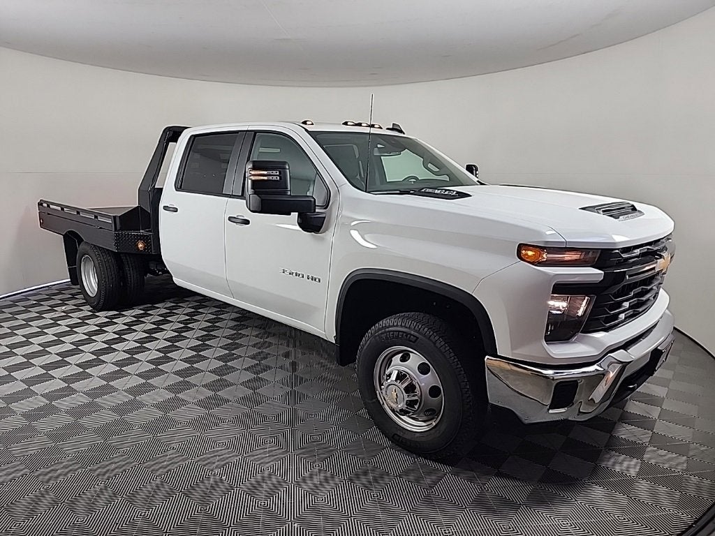 2025 Chevrolet Silverado 3500 HD Chassis Cab Work Truck