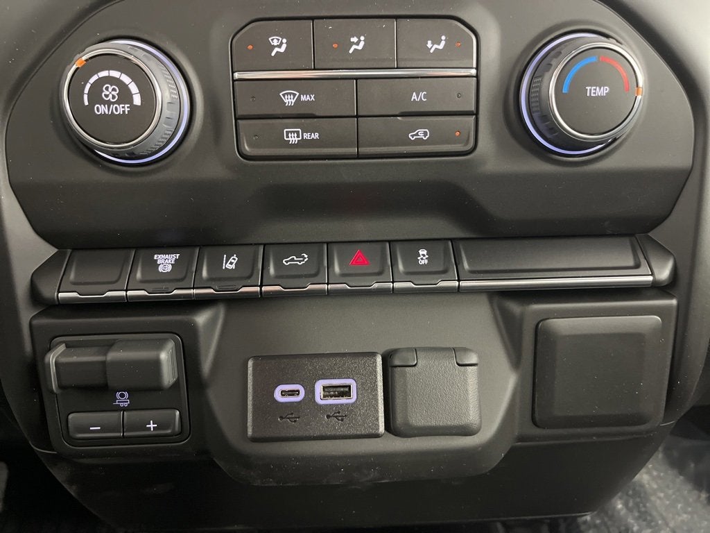 2026 Chevrolet Silverado 3500 HD WT DRW