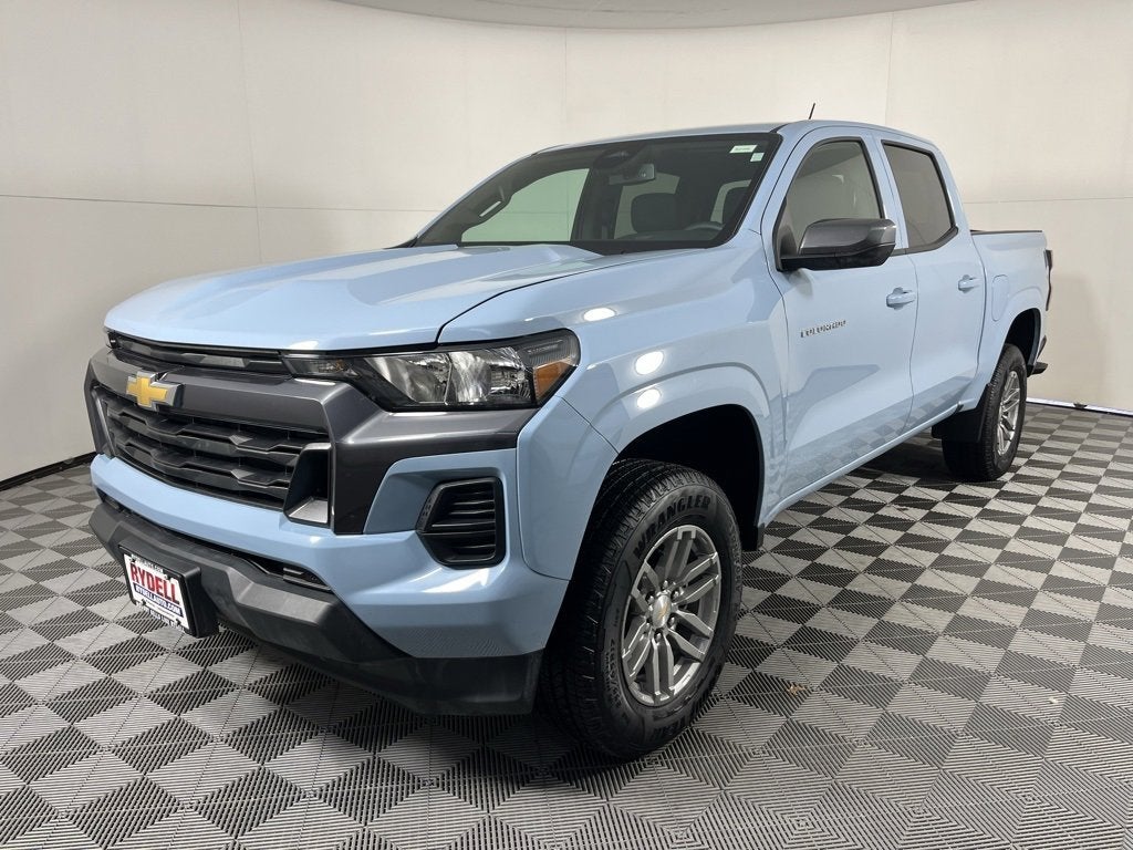 2025 Chevrolet Colorado WT/LT