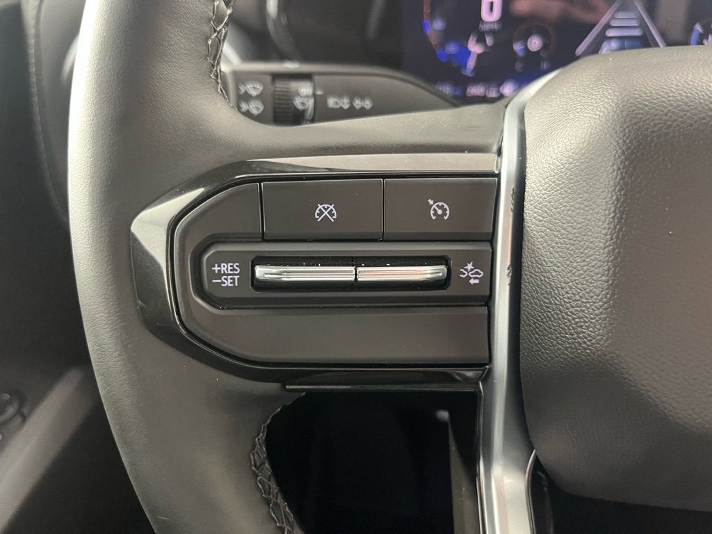 2025 Chevrolet Colorado WT/LT