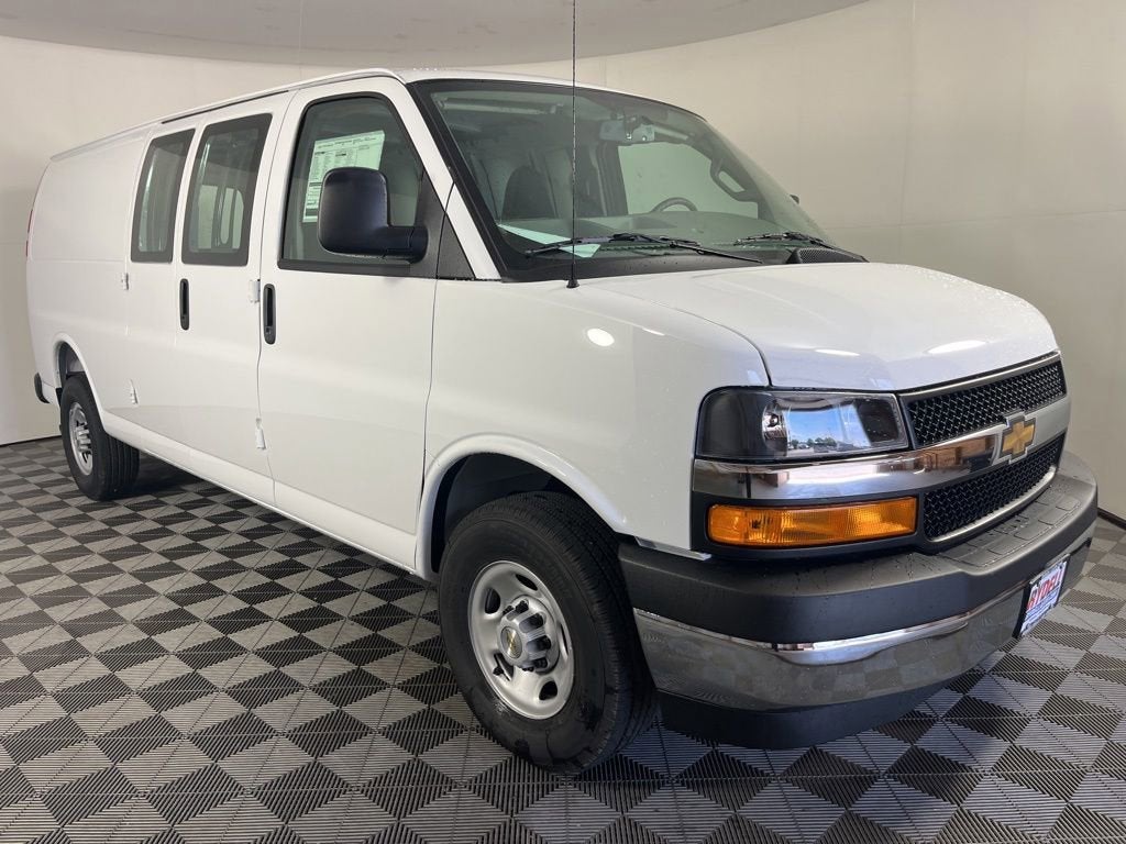 2026 Chevrolet Express Cargo WT