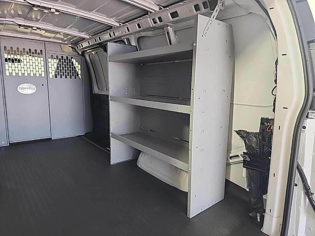 2025 Chevrolet Express Cargo 3500 WT