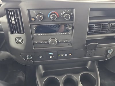 2025 Chevrolet Express Cargo 3500 WT