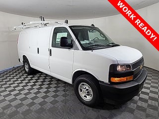2025 Chevrolet Express Cargo 3500 WT
