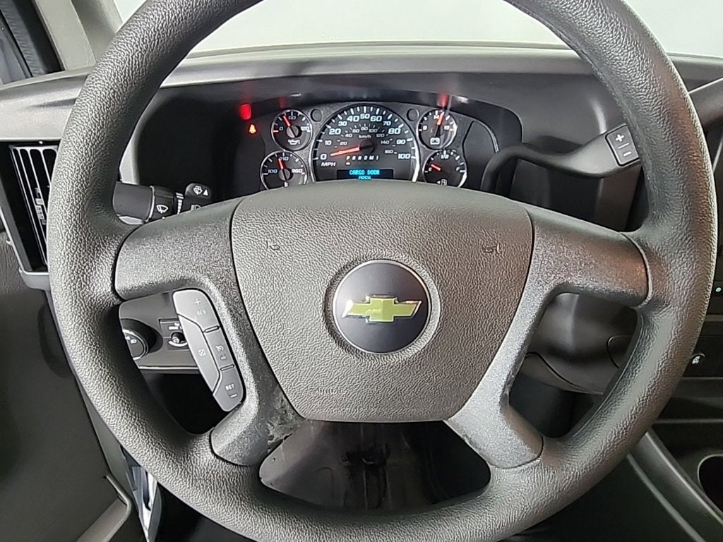 2025 Chevrolet Express Cargo 3500 WT